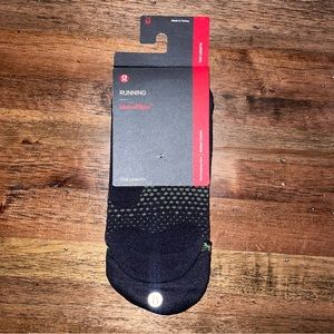 Mens Lululemon MacroPillow Socks, Tab Length, MSRP $24